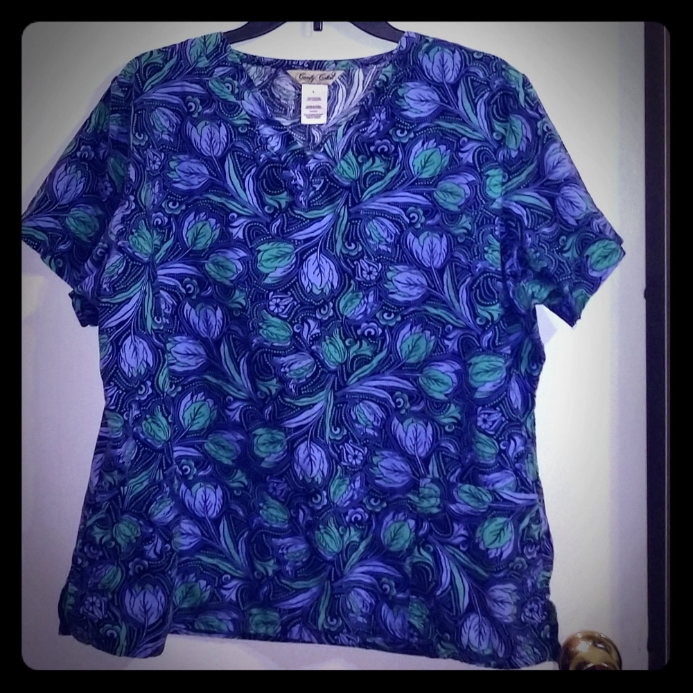 💙 Comfy Cotton Floral Scrub Top Size Large 💙